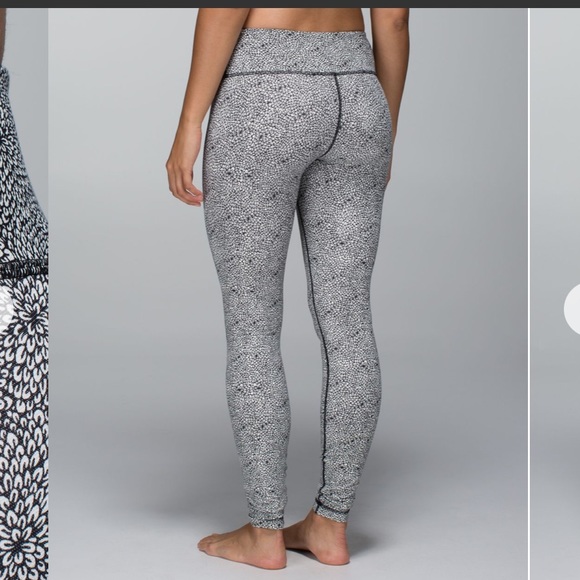 Lululemon Wunder Under Pant - Picture 2 of 6